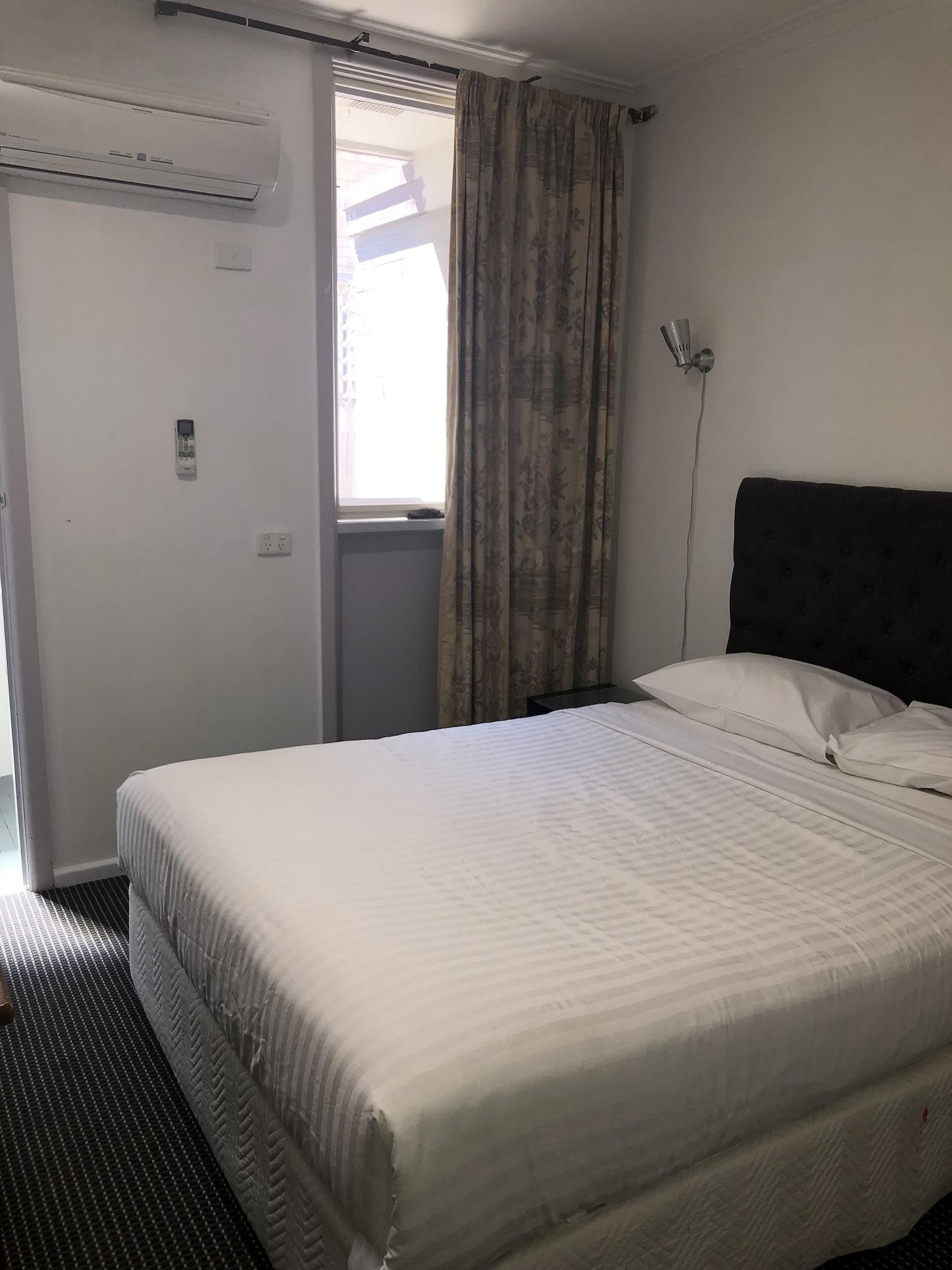 Evancourt Motel Malvern East ภายนอก รูปภาพ