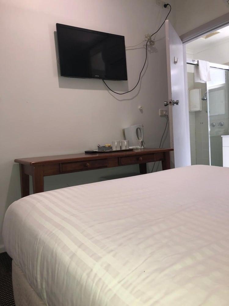 Evancourt Motel Malvern East ภายนอก รูปภาพ